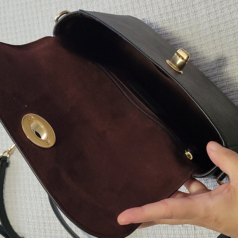 Coach Crossbody - Picture 4 of 5